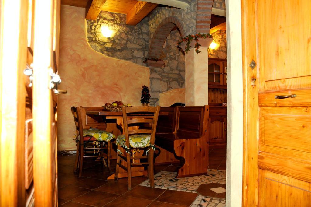 Agriturismo Su'E Lentu Bosa Pokoj fotografie