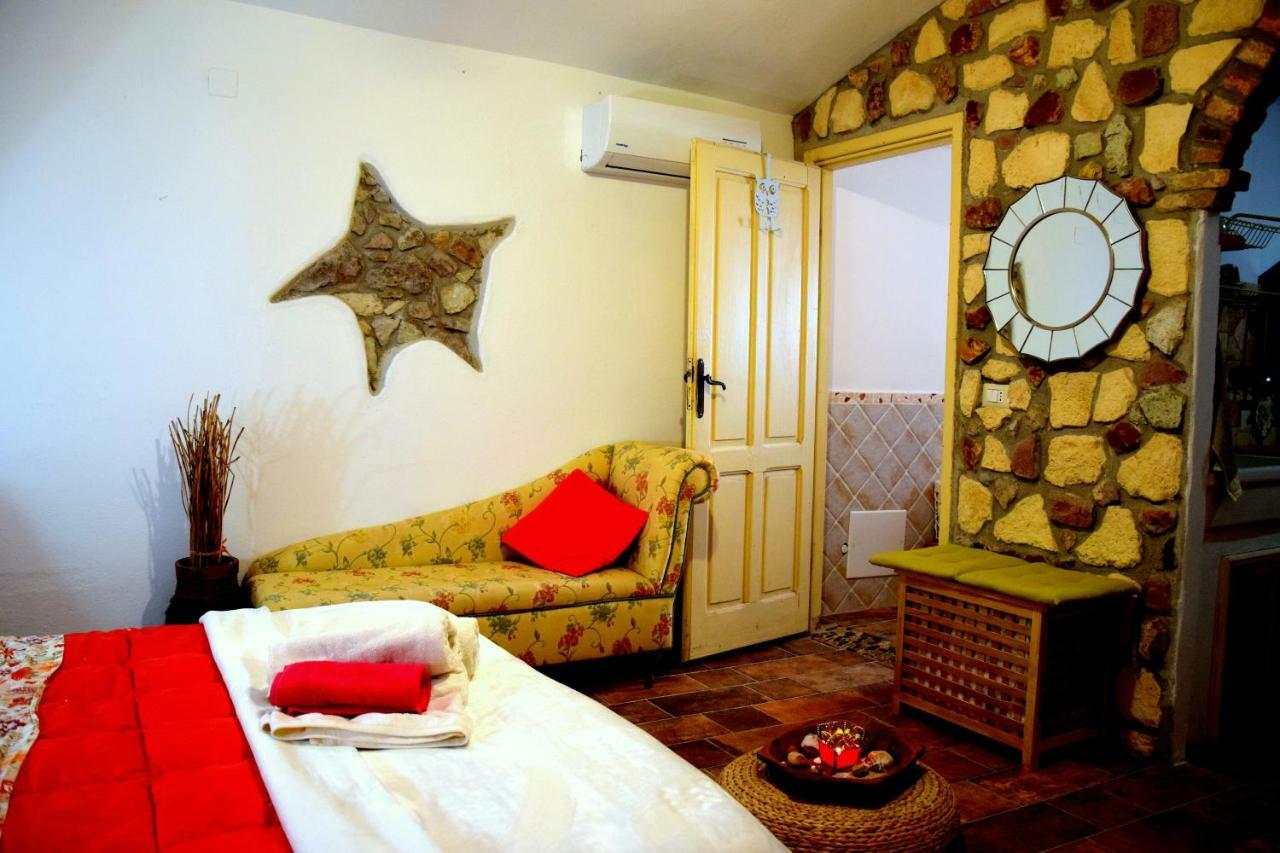Agriturismo Su'E Lentu Bosa Exteriér fotografie